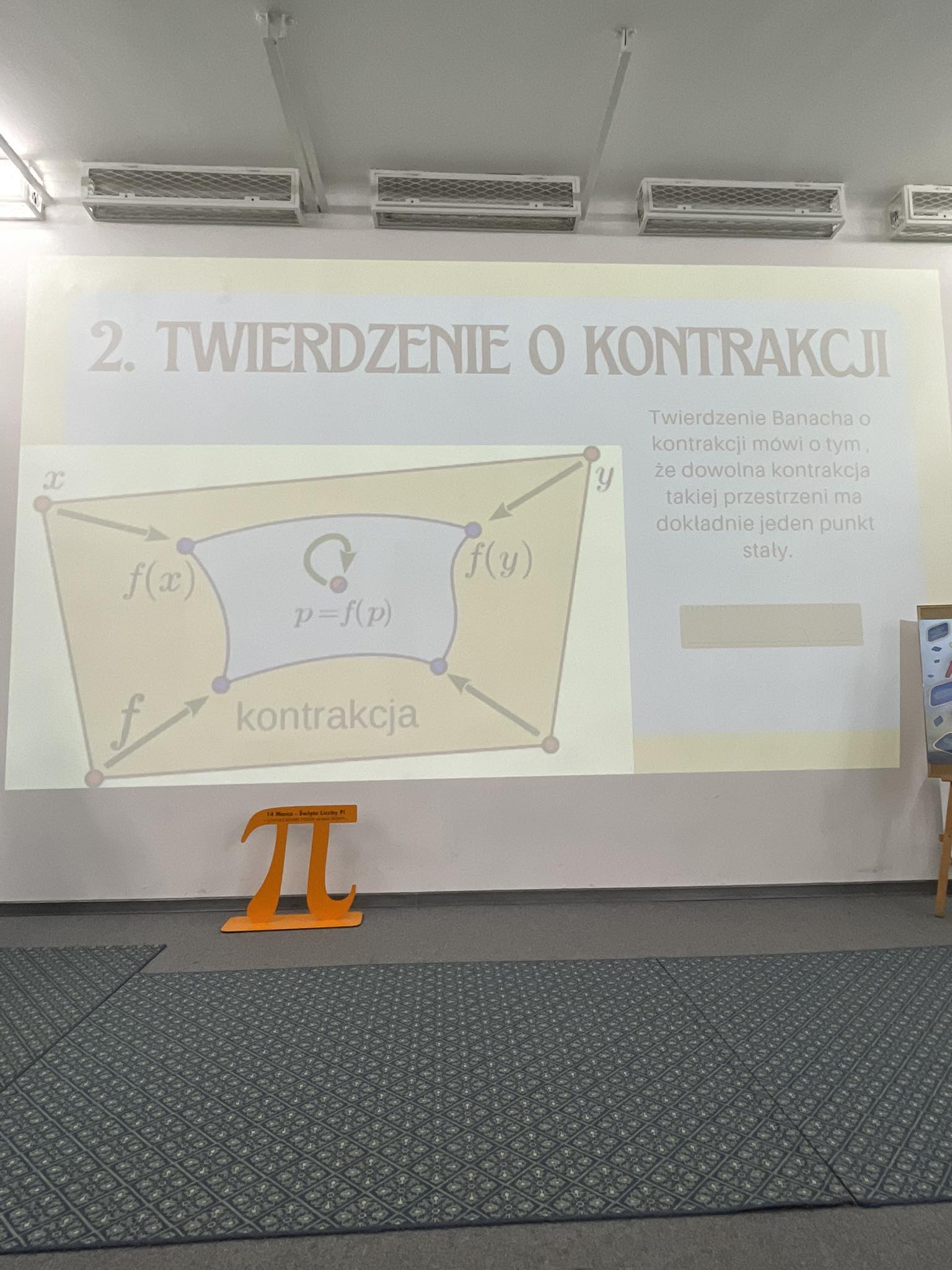 Zdjęcie Święto Liczby Pi 2024 (14)4b57c46f-6531-4b26-b71b-d80a9f03e2dd.jpg w galerii Dzień Liczby Pi w II LO